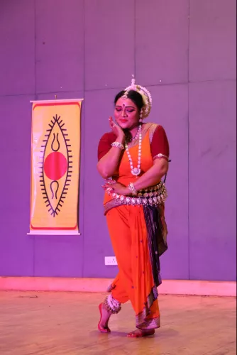 Kavita Dwivedi-Performance (2)